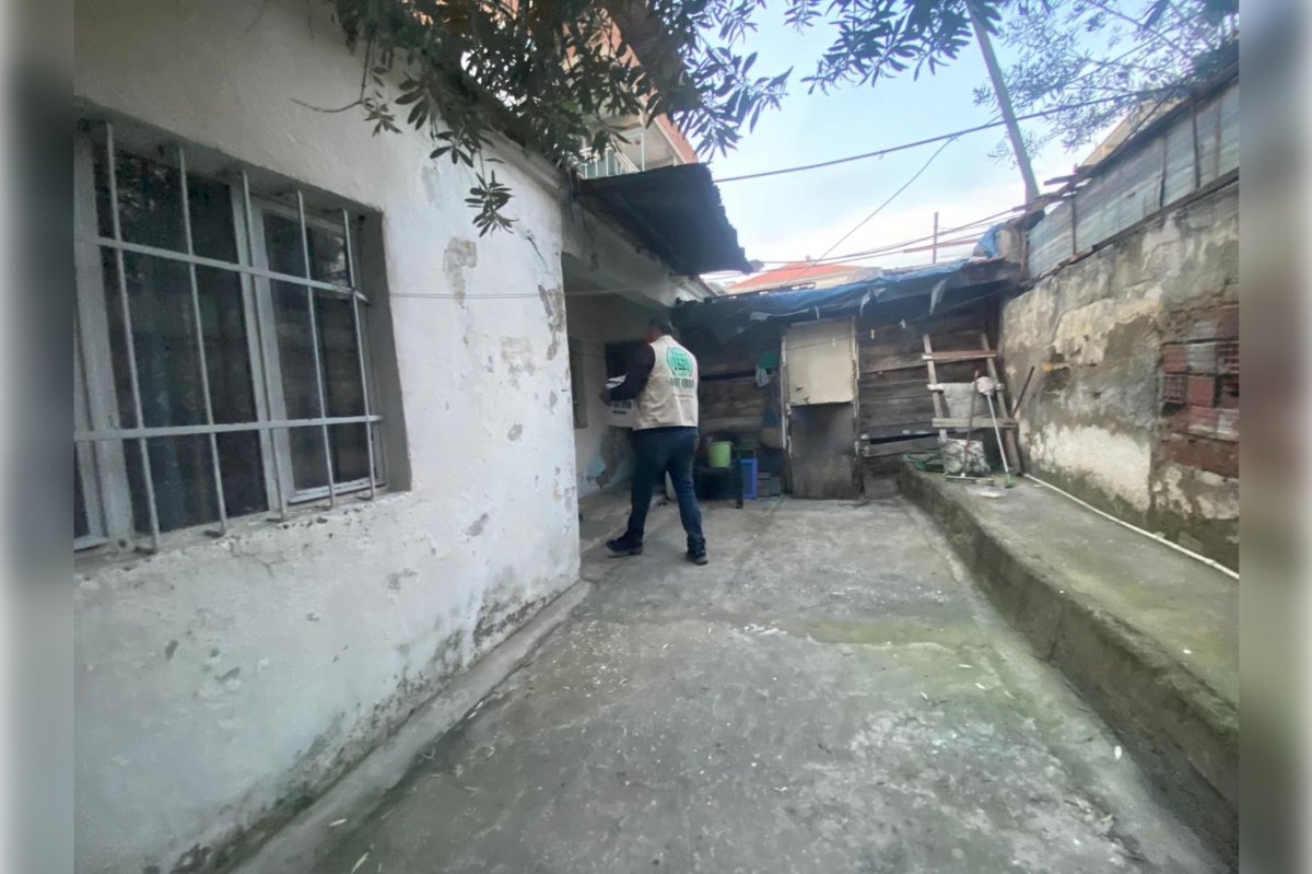 Umut Kervanı İzmir’de ihtiyaç sahiplerini yalnız bırakmıyor