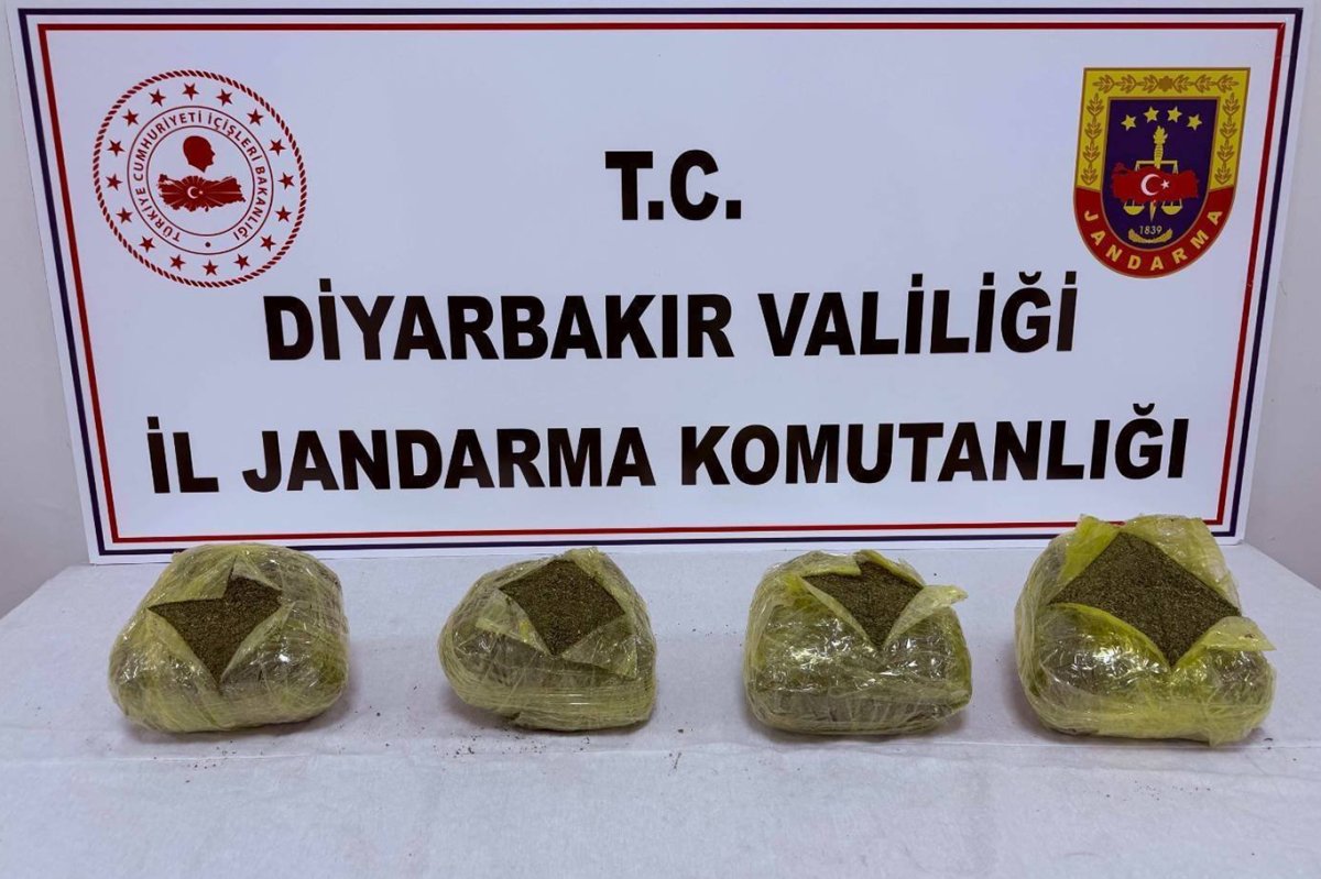 Diyarbakır'da 20 kilogram uyuşturucu ele geçirildi