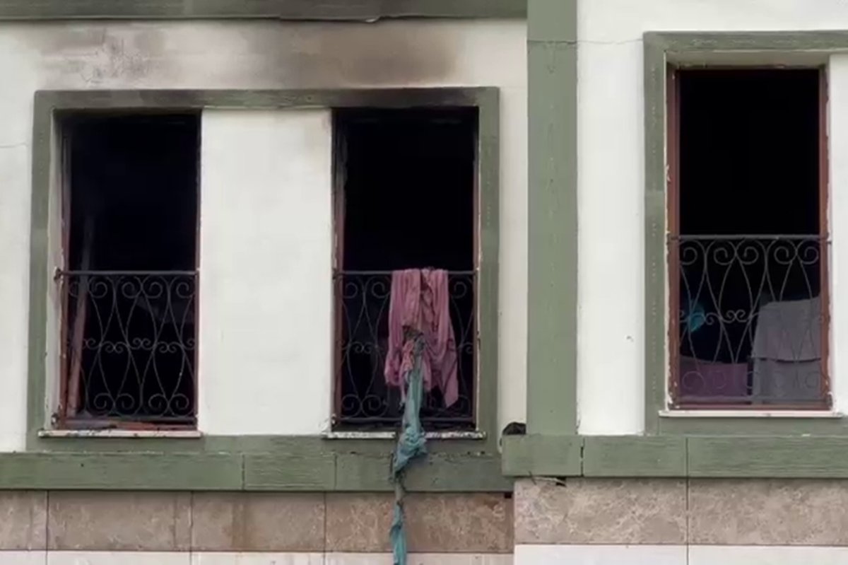 Malatya'da ev yangını: 3 kişi dumandan etkilendi