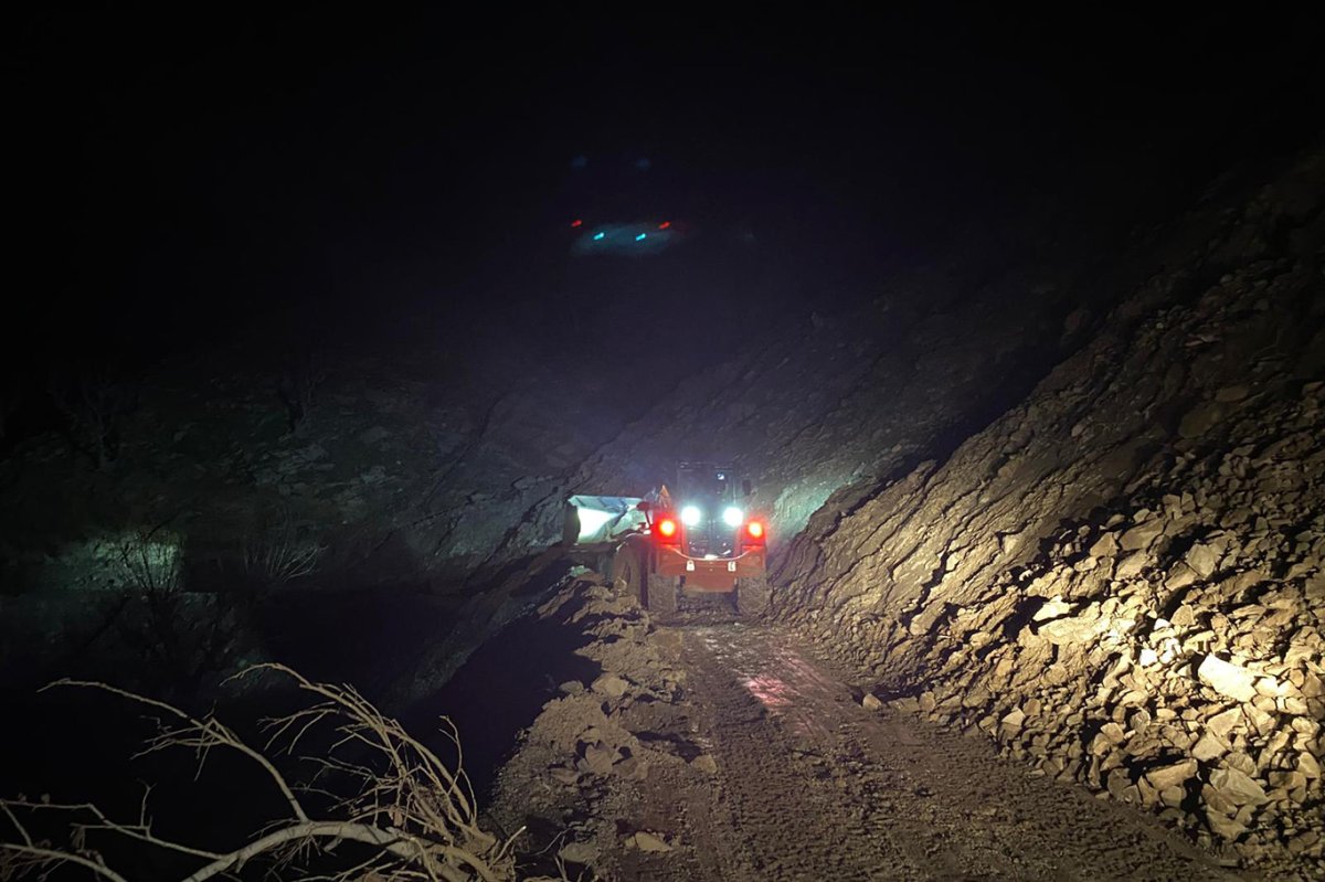 Batman'da heyelana rağmen kanamalı gebe için seferberlik