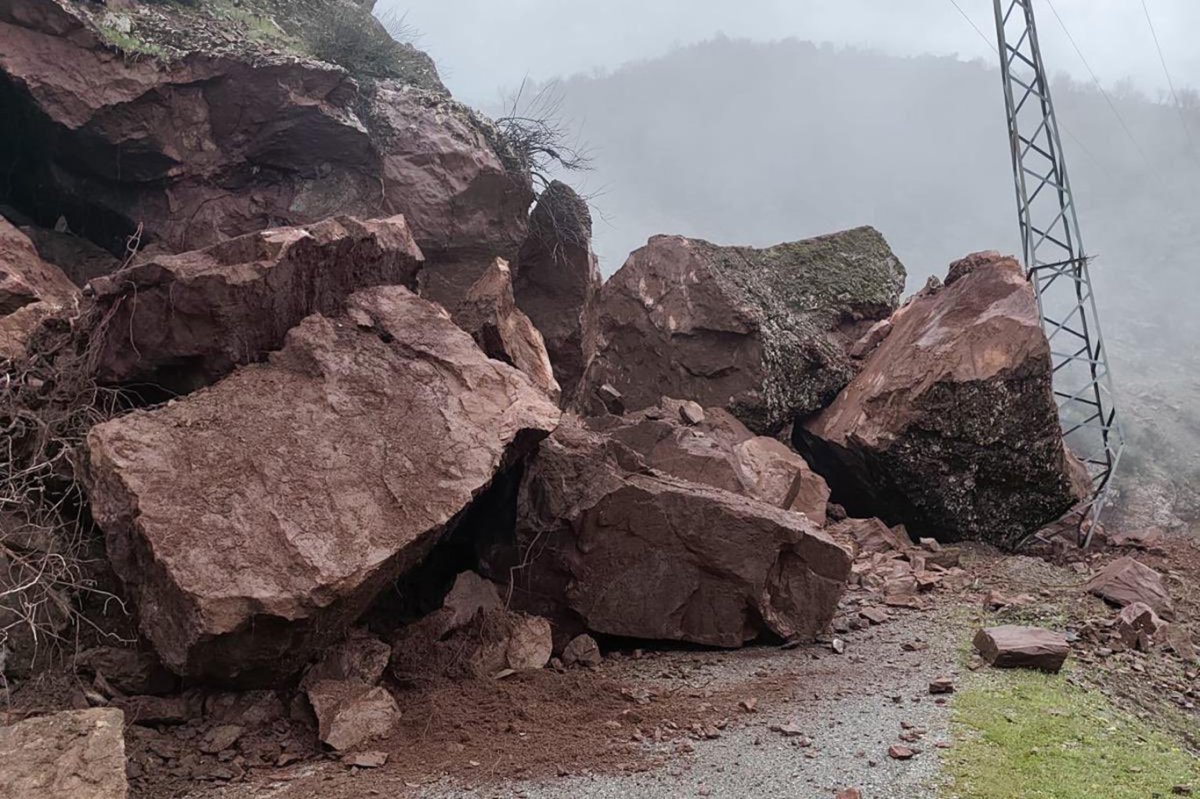 Batman'da yoğun yağış heyelana neden oldu