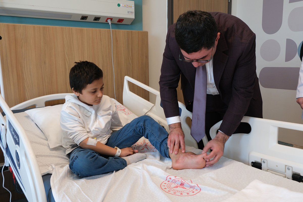 Gaziantep’te mikrocerrahi ameliyatla 8 yaşındaki hasta sağlığına kavuştu