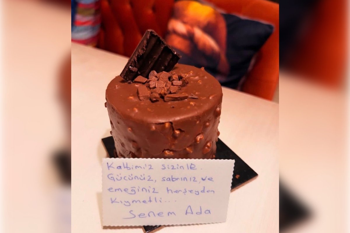 İzmir’de öğrencilerden öğretmenlerine anlamlı sürpriz