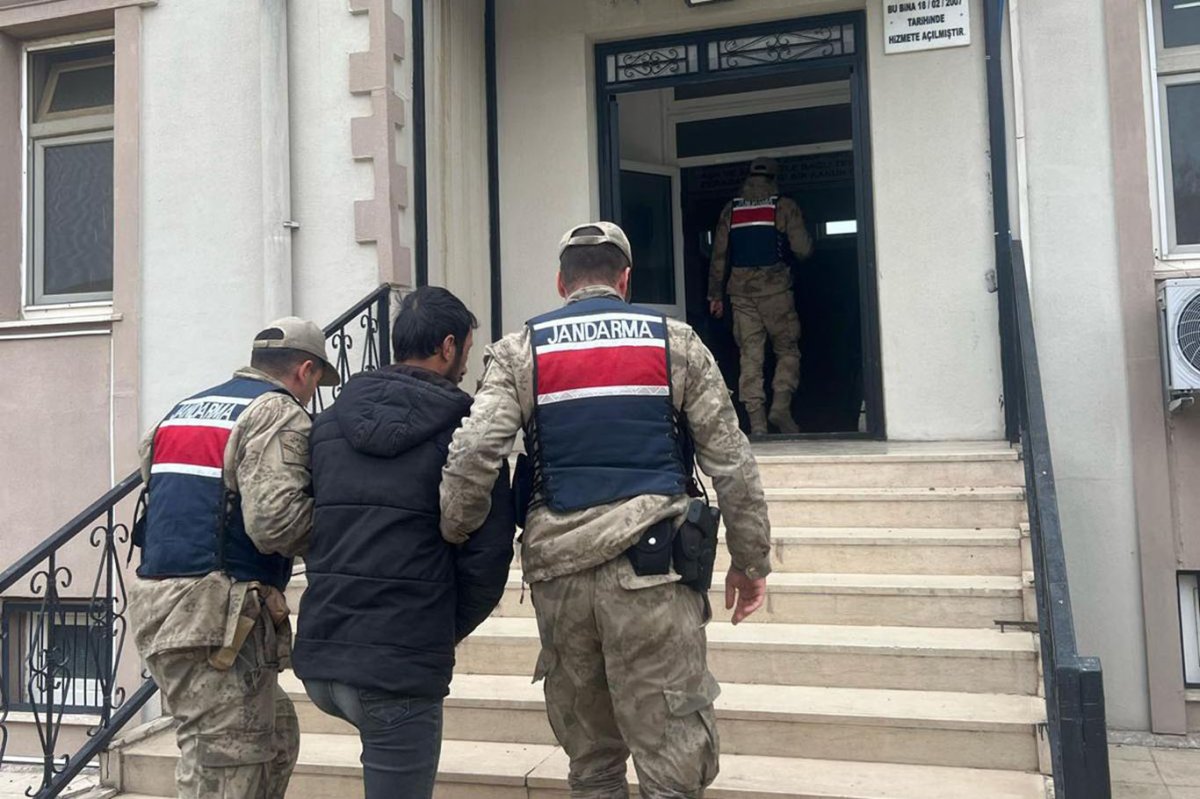 Şanlıurfa'da haklarında hapis cezası bulunan 2 kişi yakalandı