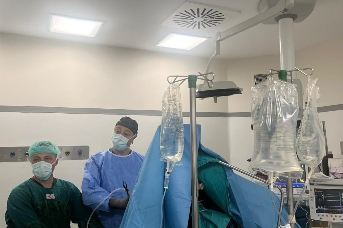 Kalça artroskopisinde kapalı yöntemle tanı ve tedavi aynı anda yapılabiliyor