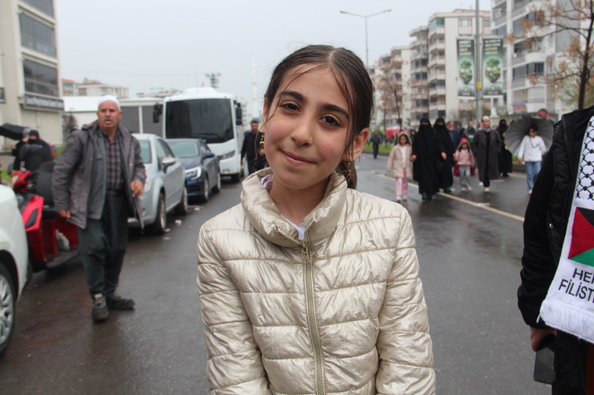 Mevlid-i Nebi etkinliğine katılan çocuklar: Peygamberimiz için geldik