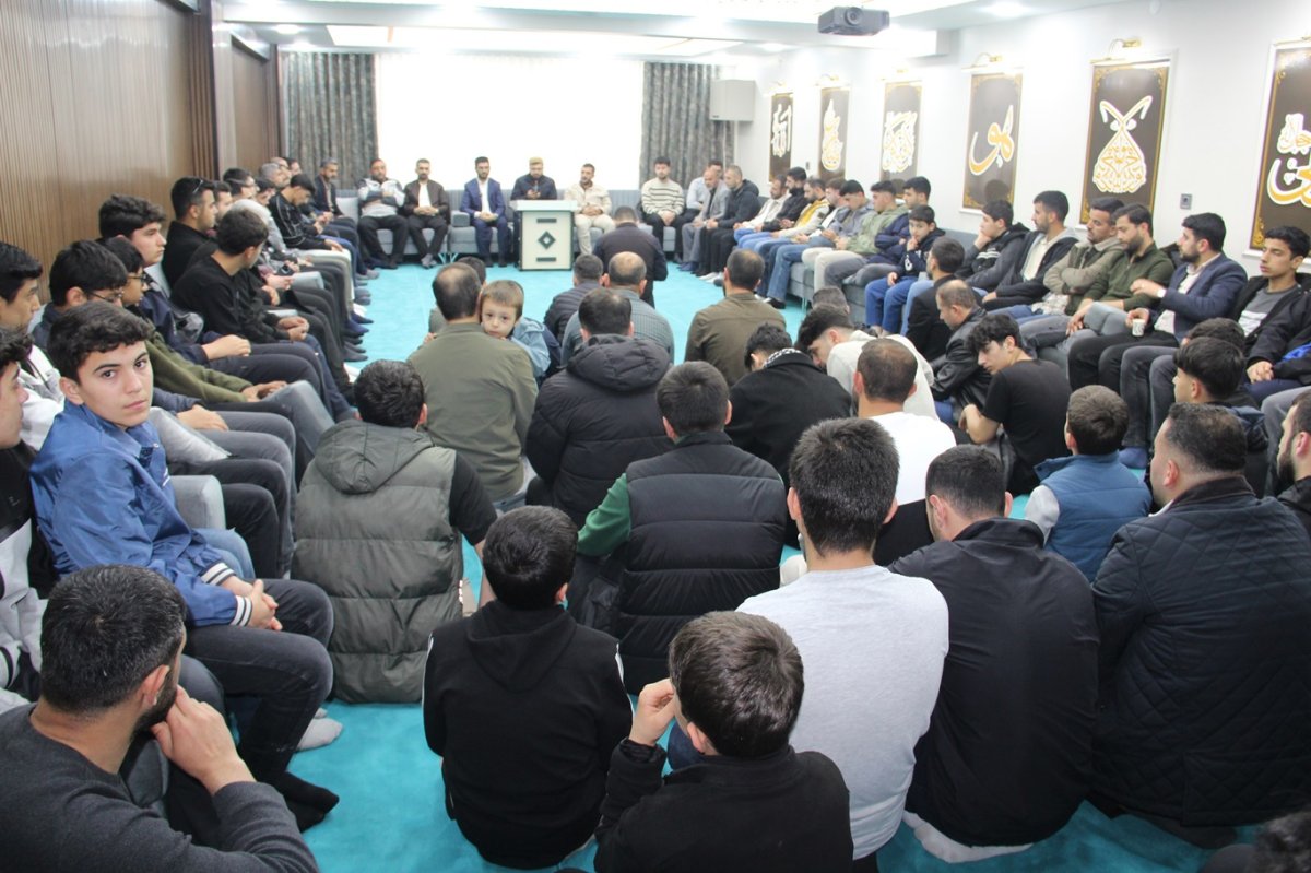 Batman'da manevi değerlerle donatılmış gençlik merkezi açıldı