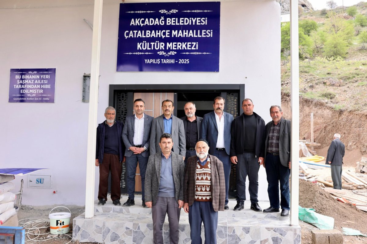 Başkan Ulutaş, doludan etkilenen kayısı üreticilerini ziyaret etti