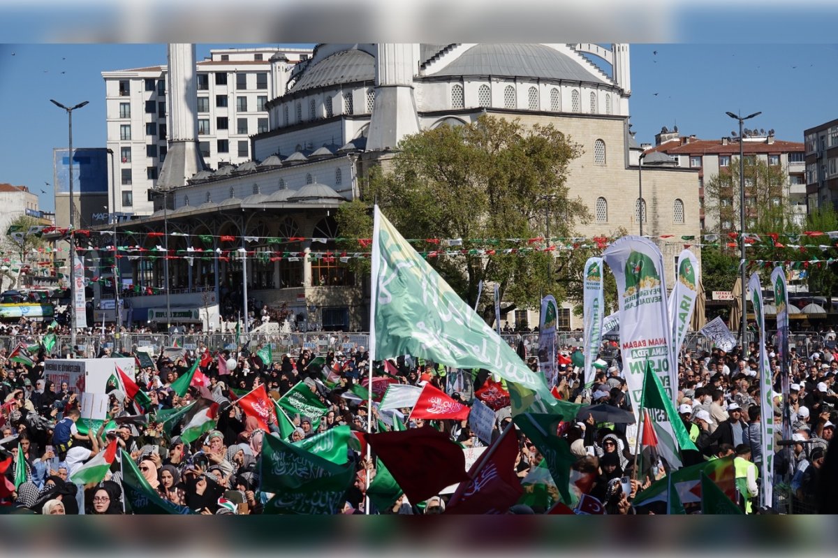 Mevlid-i Nebi etkinliğinde duygu dolu anlar: Bu coşku her yıl sürmeli