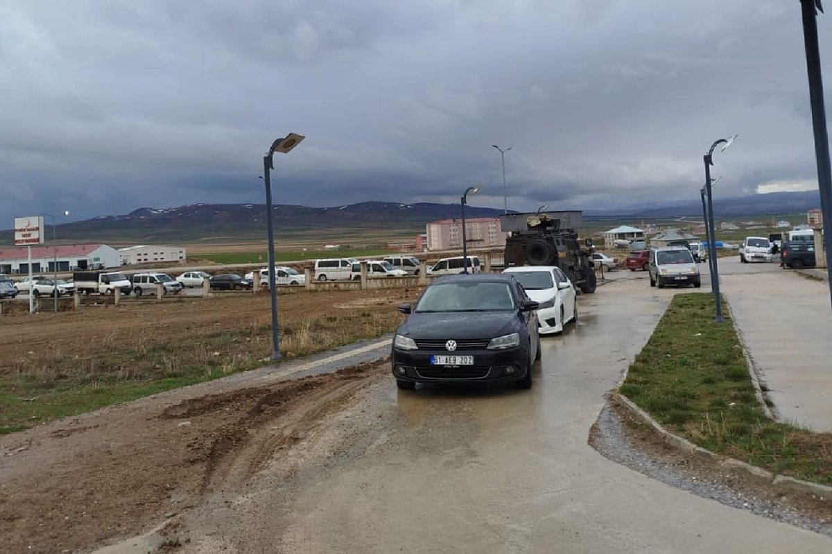 Van'da sokak köpeklerinin saldırısında 5 yaşındaki çocuk hayatını kaybetti