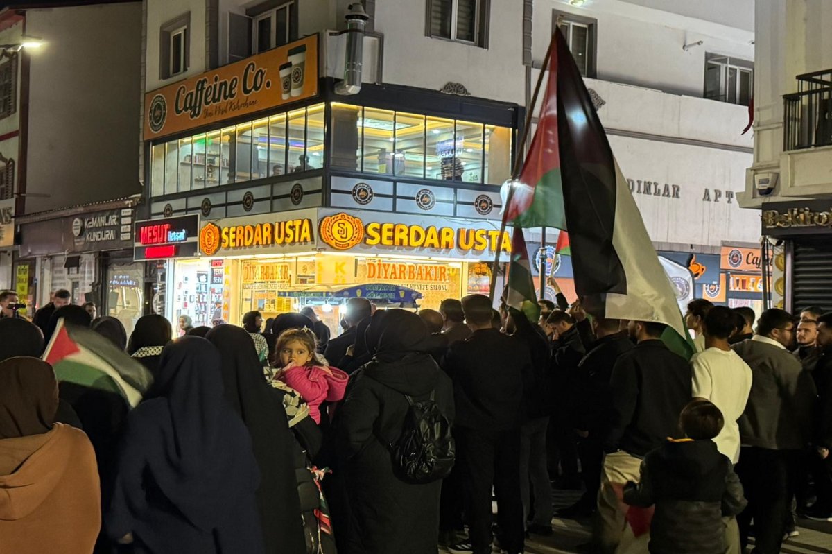 Global Sumud Filosu’na yapılan saldırıya Ağrı’dan tepki gösterildi