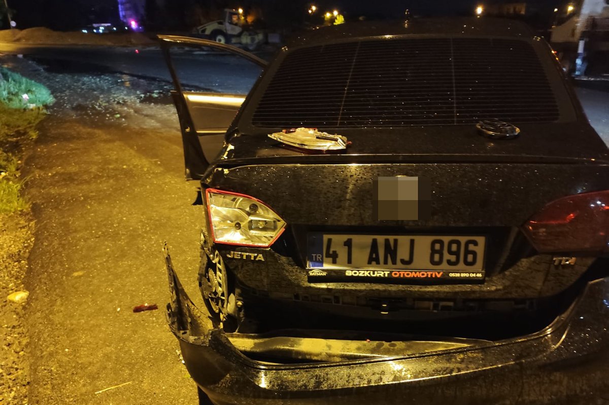 Batman'da iki otomobil çarpıştı: Bir yaralı