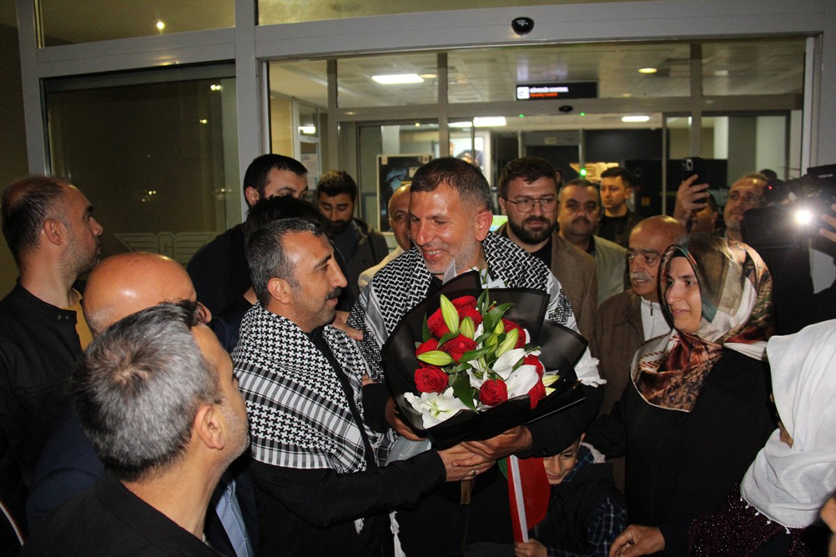 Sumud Filosu aktivistlerinden Ramazan Tekdemir Diyarbakır'a ulaştı