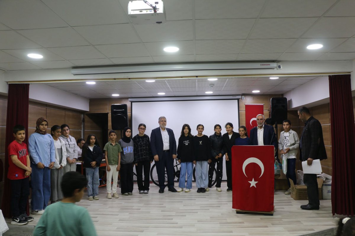 Şanlıurfa’da umre ödüllü siyer yarışması ödül töreni düzenlendi
