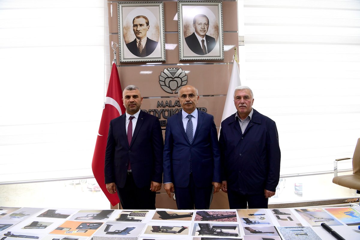 Malatya otogarında çok sayıda yasaklı malzeme ele geçirildi