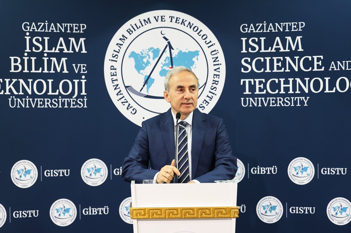 Gaziantep'te GAZIMOIC 2026 programı kapsamında 55 ülkeden 200 öğrenci bir araya geldi