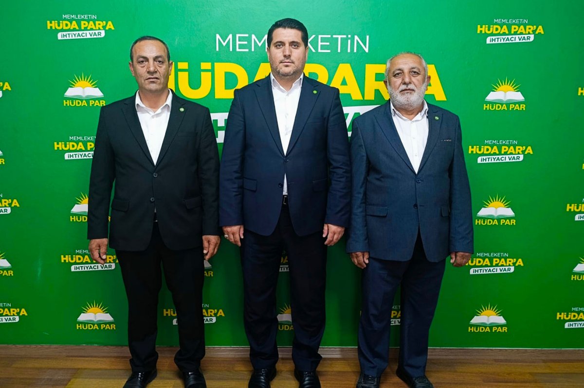 HÜDA PAR Antalya merkez ilçe başkanlıklarında görev değişimi