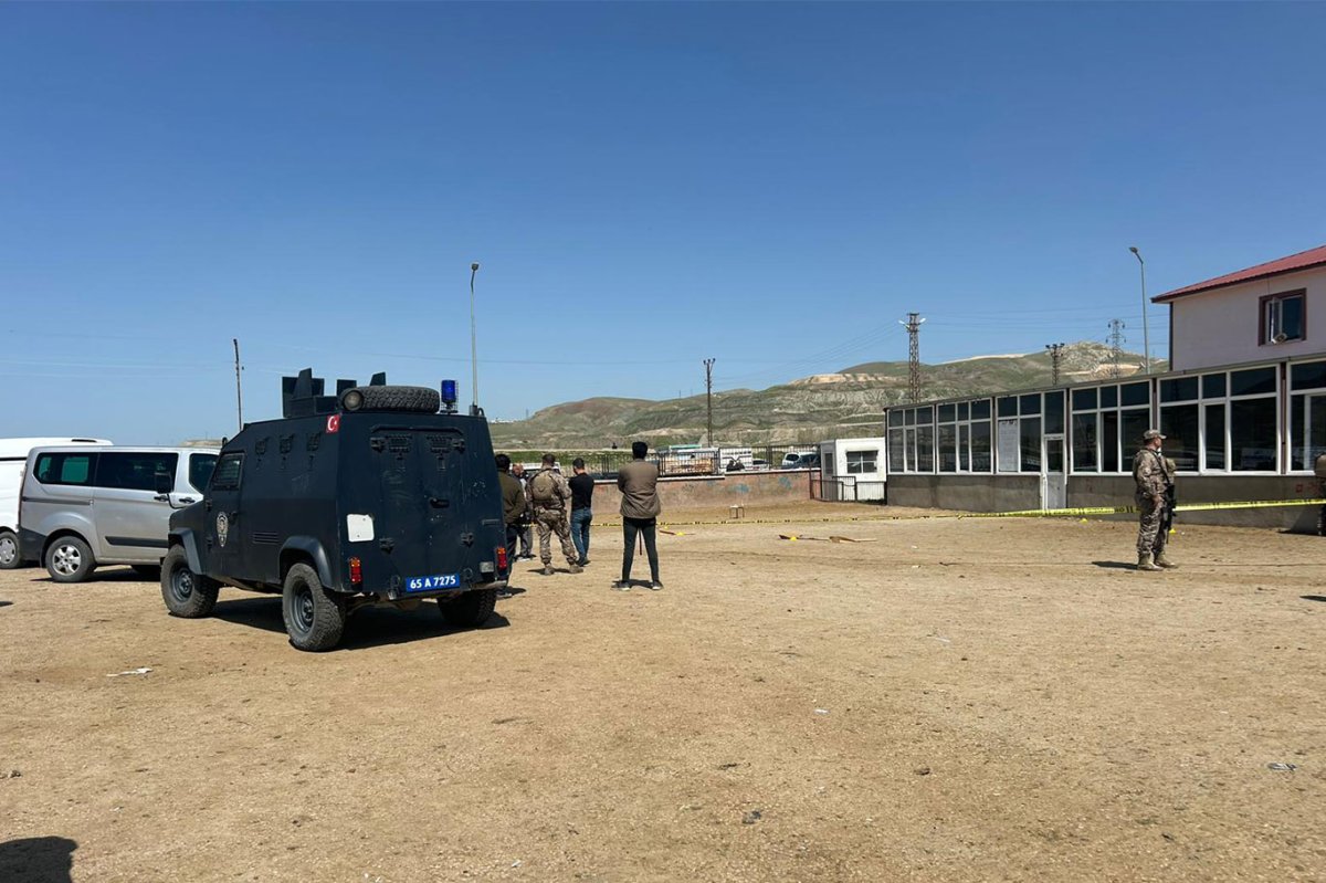 Van'da silahlı kavga: Bir ölü, 13 yaralı