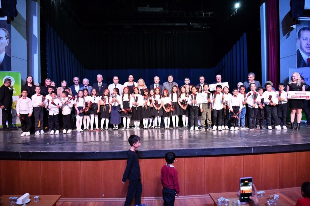 Malatya'da "Kalbimin En Güzel Şiiri: Annem" yarışmasının ödül töreni düzenlendi