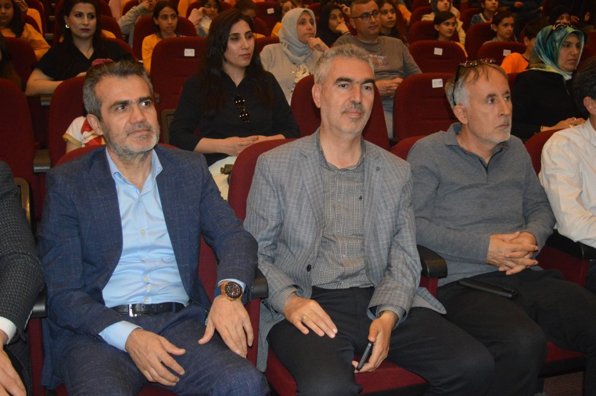 Siirt’te ilk kez “Yabancı dil festivali” düzenlendi