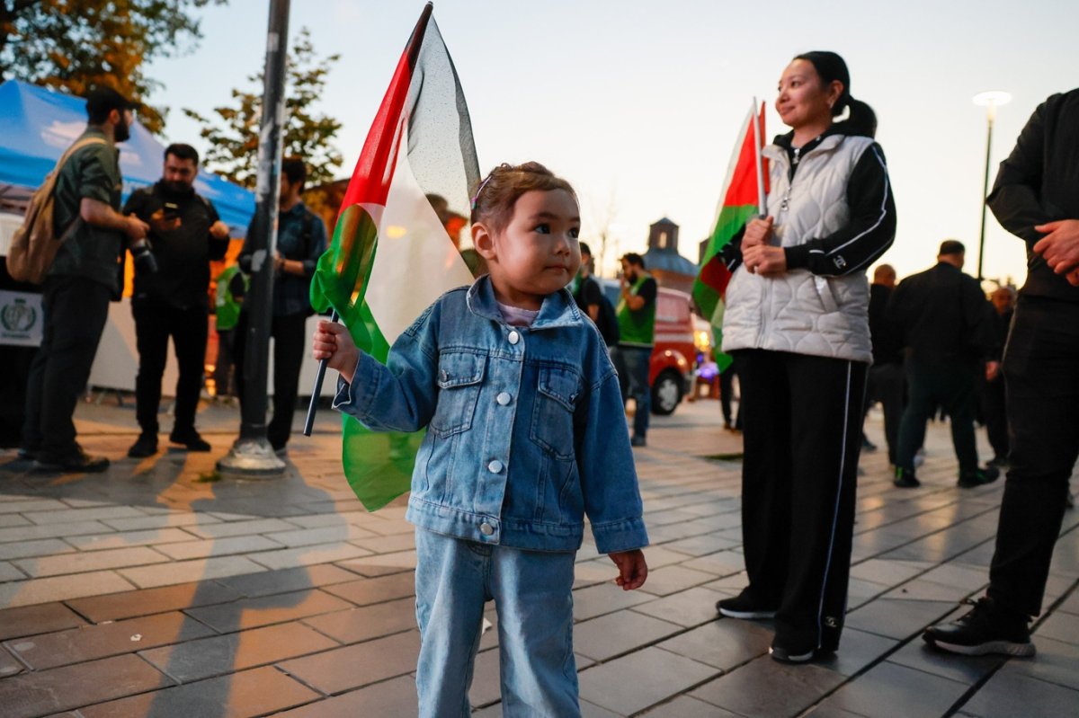 İstanbul'da yüzlerce kişi Sumud Filosu'na müdahaleyi protesto etti