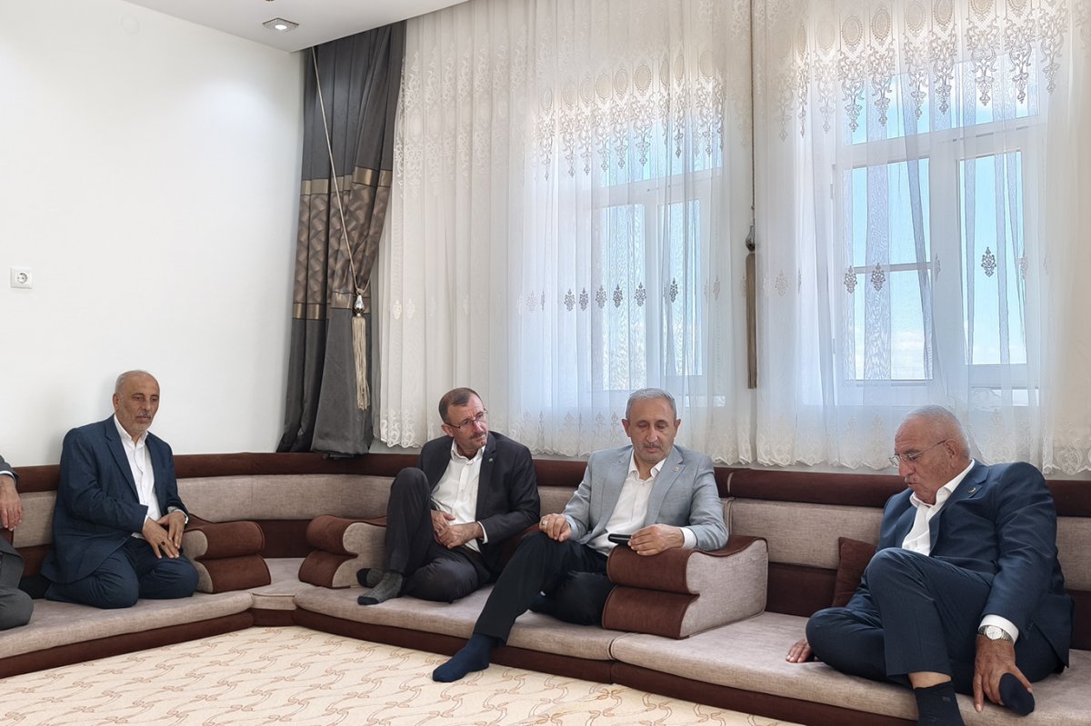 HÜDA PAR Milletvekili Demir İdil'de temaslarda bulundu
