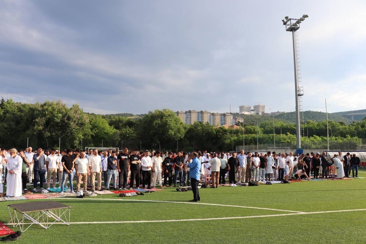 İtalya’da coşkulu Kurban Bayram namazı