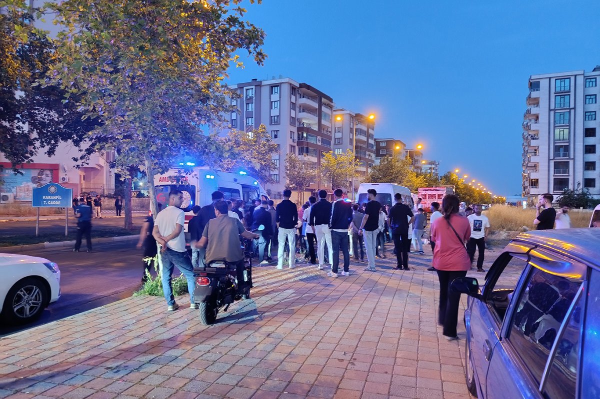 Diyarbakır'da bıçaklı kavga: 2 yaralı