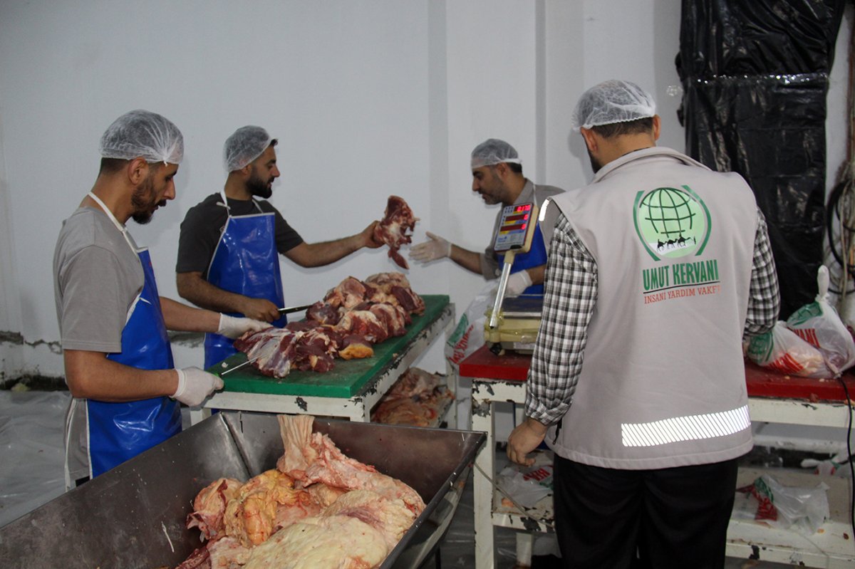 Diyarbakır'da kurban etleri dağıtıma hazır