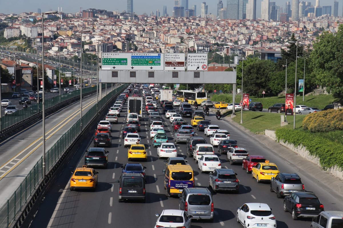 İstanbul'da bayram dönüş trafiği