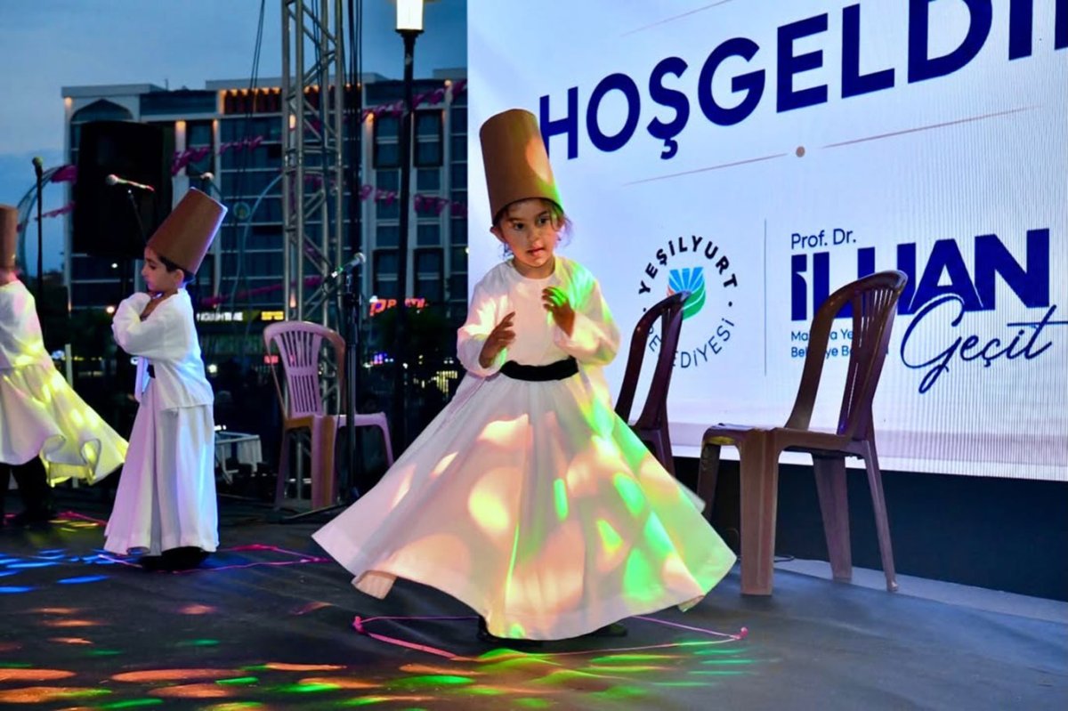 Malatya'da düzenlenen ilahi konserine yoğun ilgi