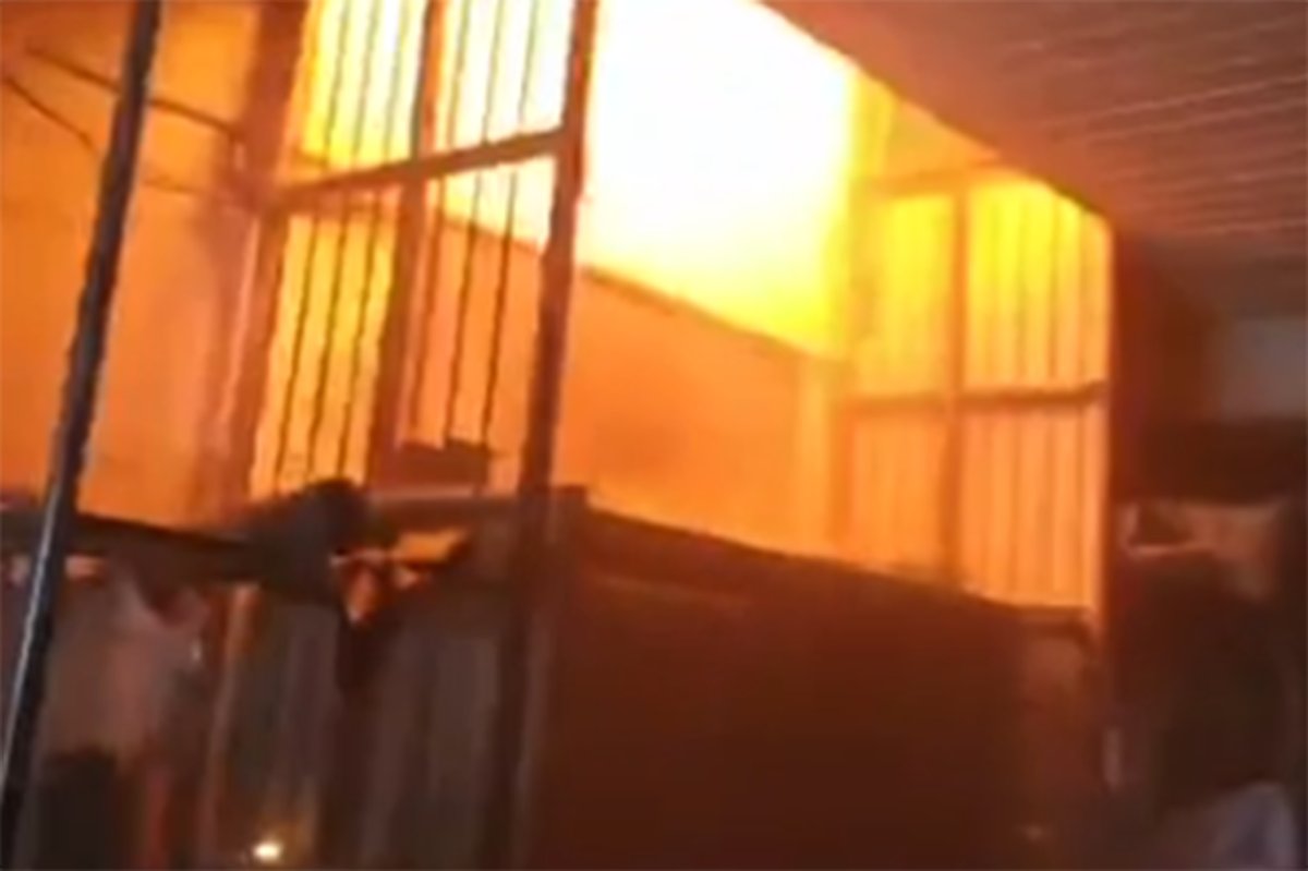 Konya'da Tenekeciler Sanayi Sitesi’nde yangın paniği