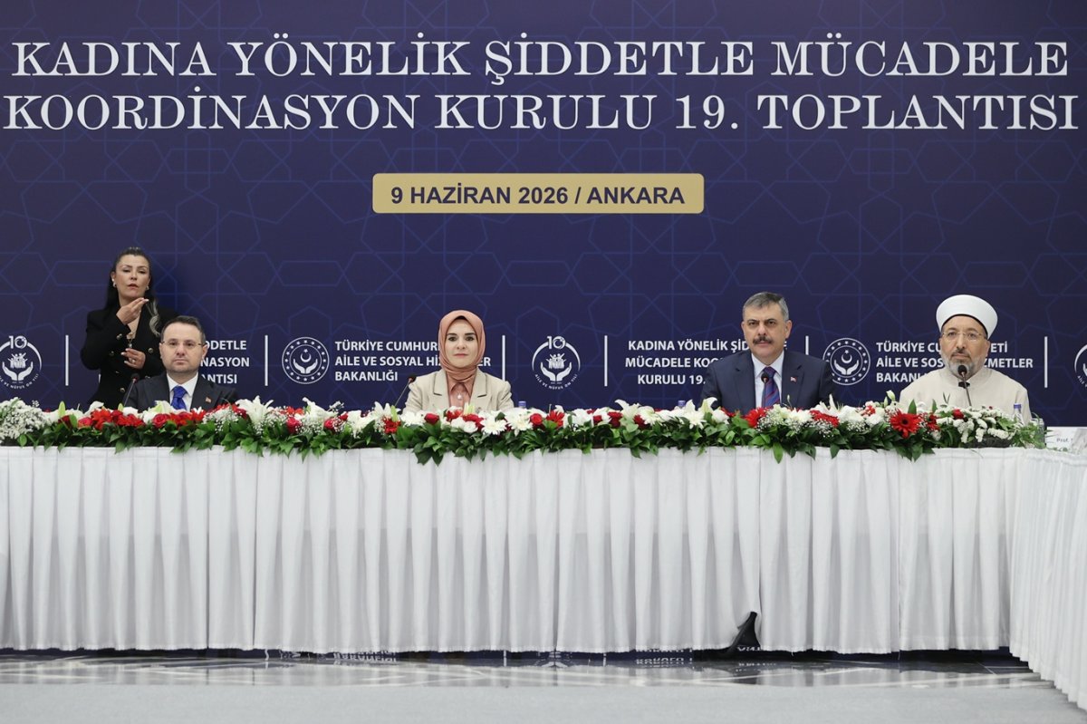 "İslam, kadını değersizleştiren her türlü düşünce ve anlayışı yasaklamıştır"