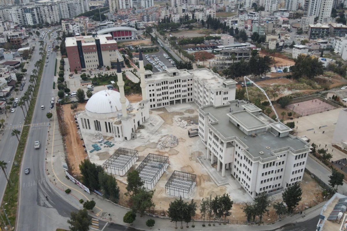 Mersin İl Müftülüğünün yerleşke inşaatında çalışmalar sürüyor