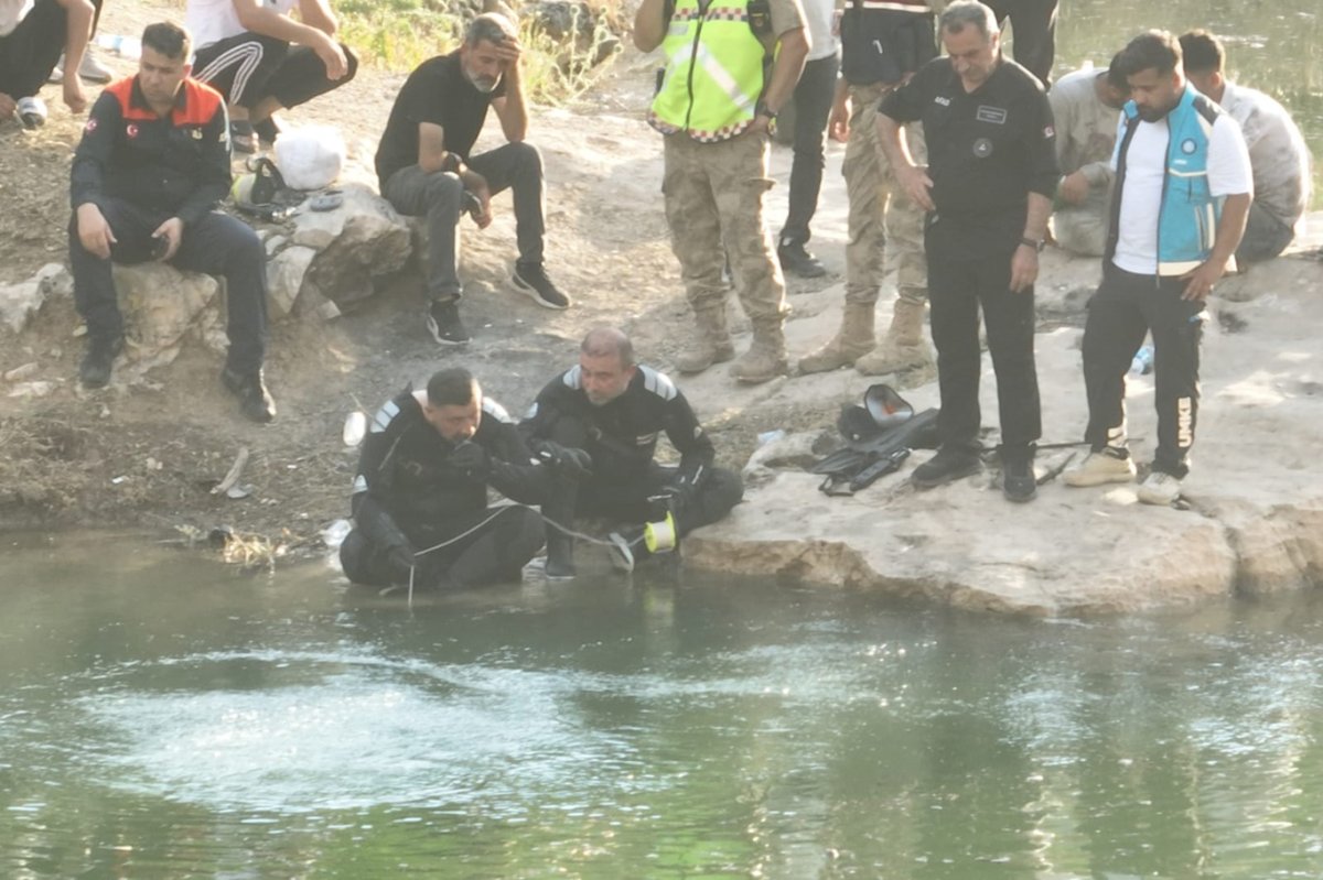 Botan Çayı'nda akıntıya kapılan genç hayatını kaybetti
