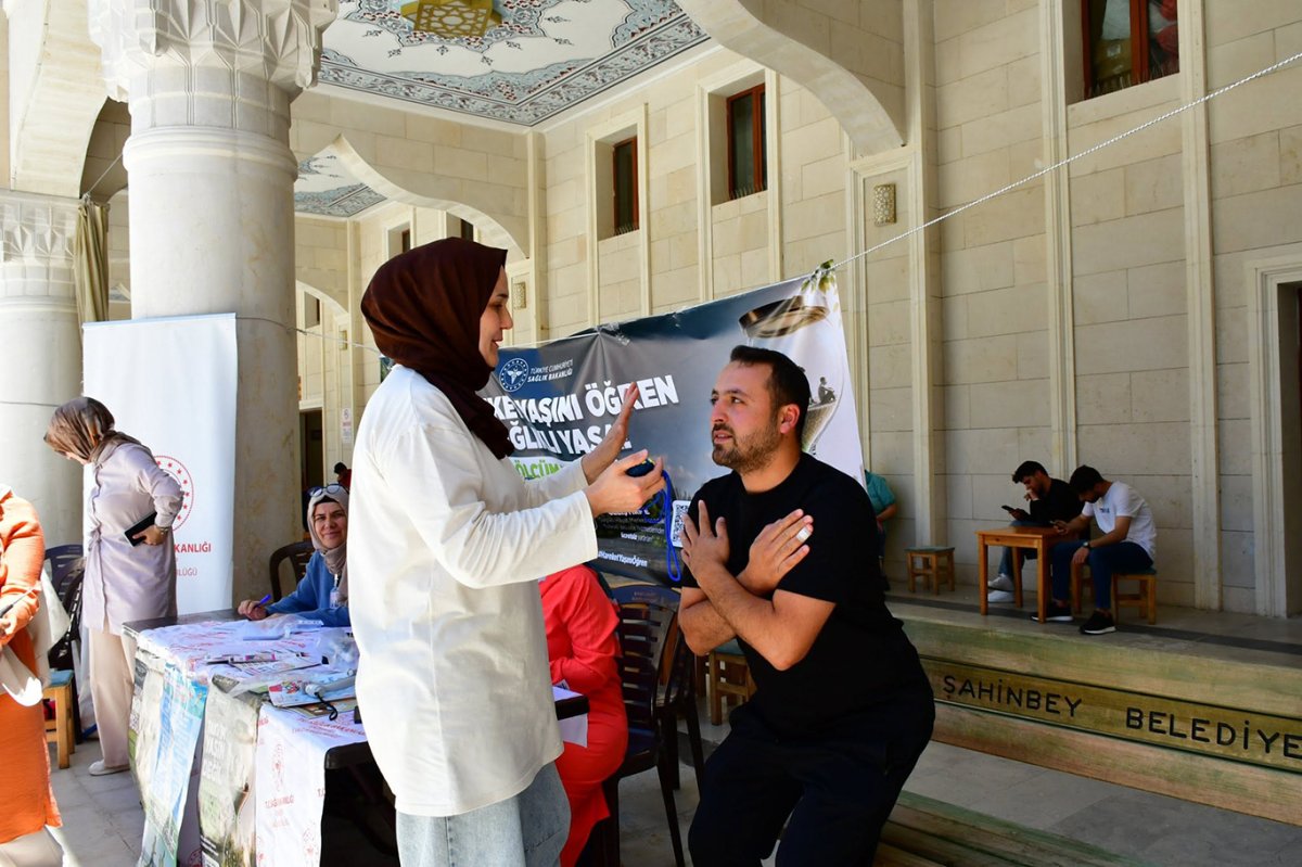Gaziantep'te "Hareket Yaşını Öğren" kampanyası kapsamında farkındalık etkinliği