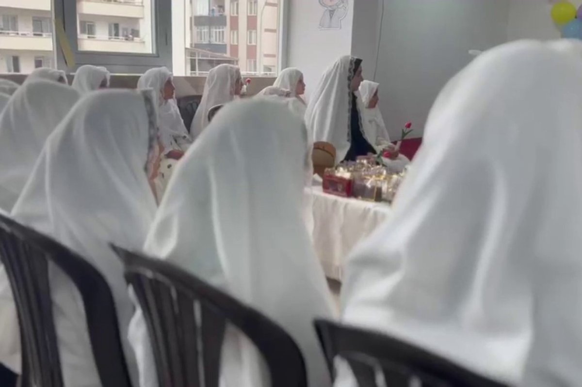 Gaziantep'te genç kızlar tesettüre adım attı