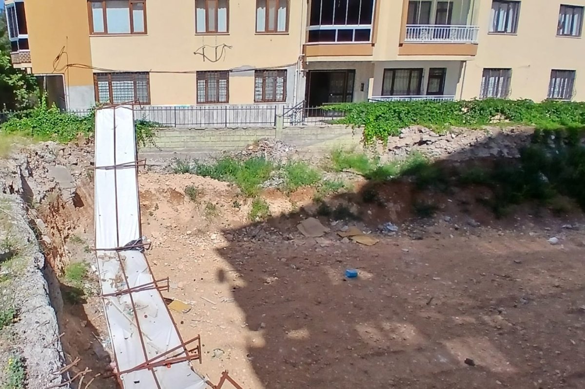 Battalgazi zabıtasından inşaat firmasına cezai işlem