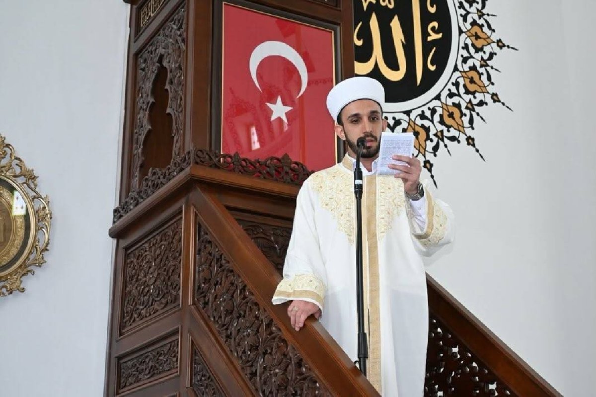Din görevlileri etkili hutbe sunumu için yarıştı