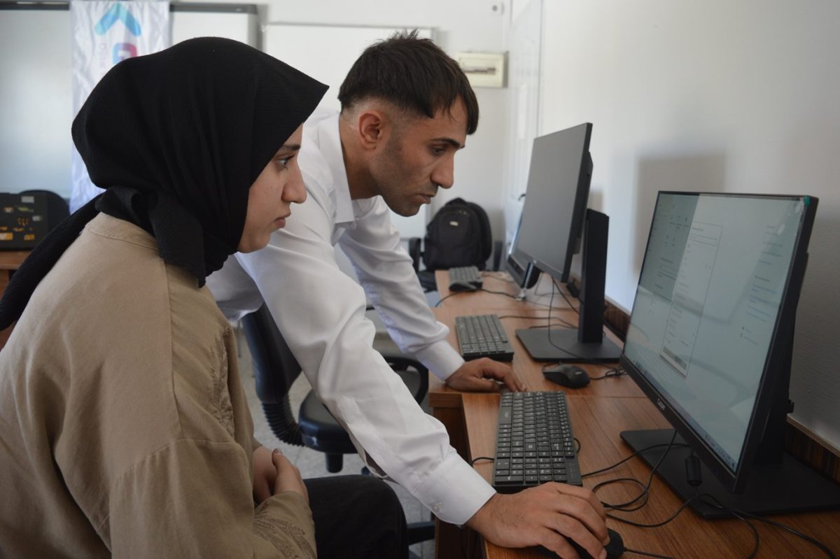Ay: Amacımız gençleri yapay zekâyı yalnızca kullanan değil, aynı zamanda üreten bireyler haline getirmek
