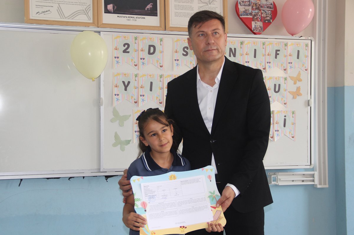 Cizre'de 47 bin öğrenci karne heyecanı yaşadı
