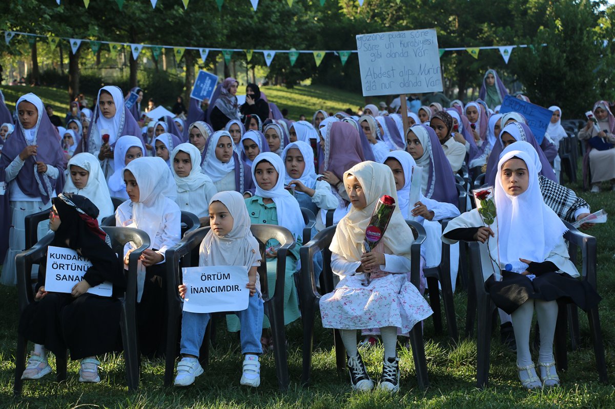 Şanlıurfa'da "Niyet Ettim Örtünmeye Emrin Başım Üstüne" programı düzenlendi