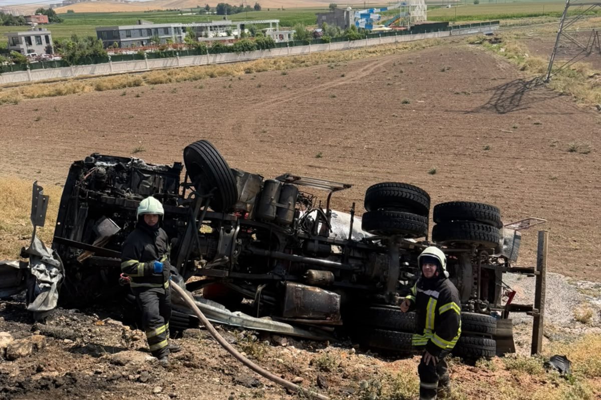 Batman'da beton mikseri şarampole yuvarlandı: Sürücü yaralandı