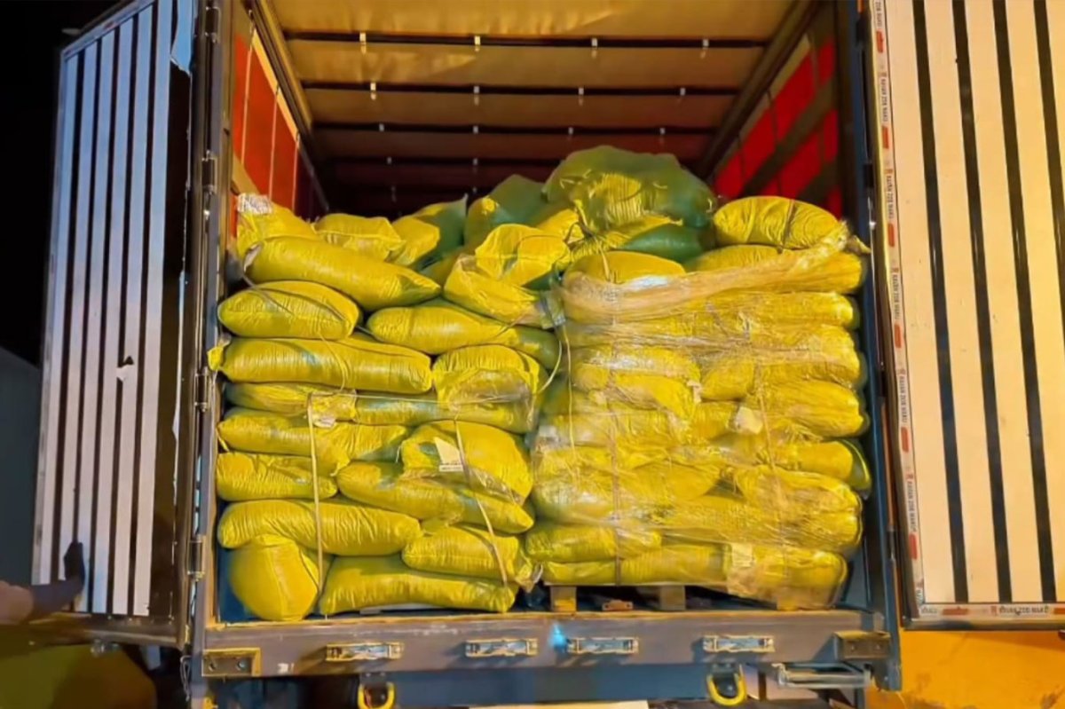 Van'da durdurulan tırdan 333 kilo uyuşturucu çıktı