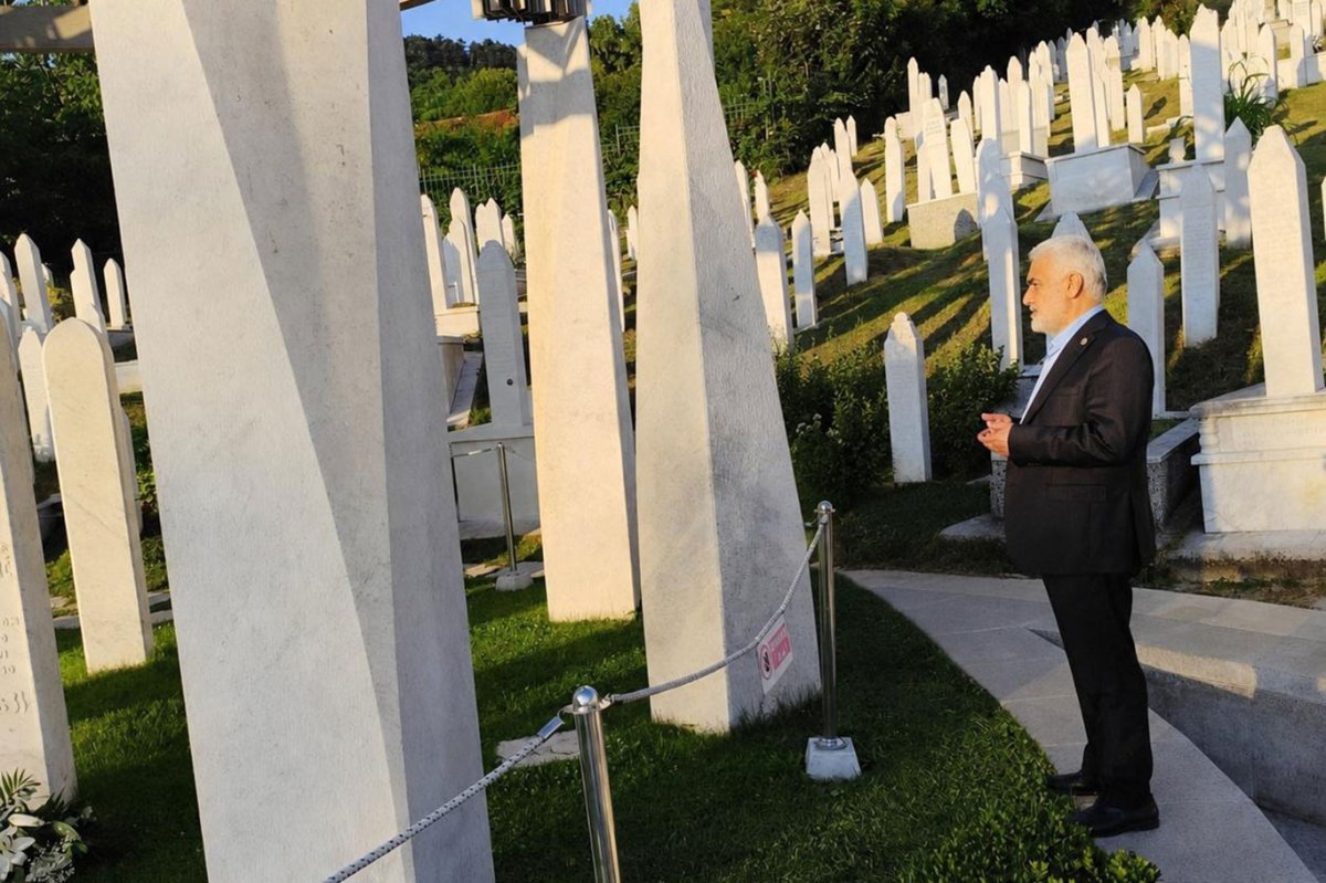 HÜDA PAR Genel Başkanı Yapıcıoğlu, Srebrenitsa Soykırımı'nın anma törenlerine katıldı