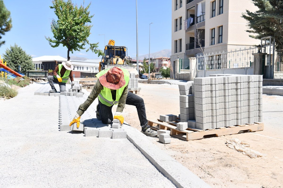 Yeşilyurt Belediye Başkanı Geçit: İki yılda ulaşıma 2,8 milyar TL yatırım yapıldı