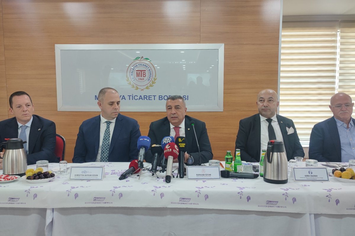 Kuru meyve ihracatçıları Malatya'da buluştu