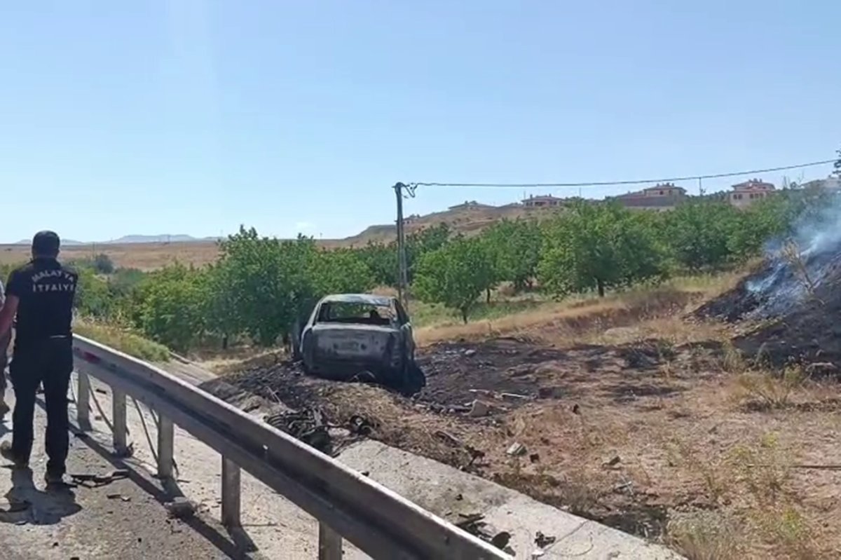 Malatya'da kaza yapan otomobil alev alarak yandı: 1 ölü, 1 ağır yaralı