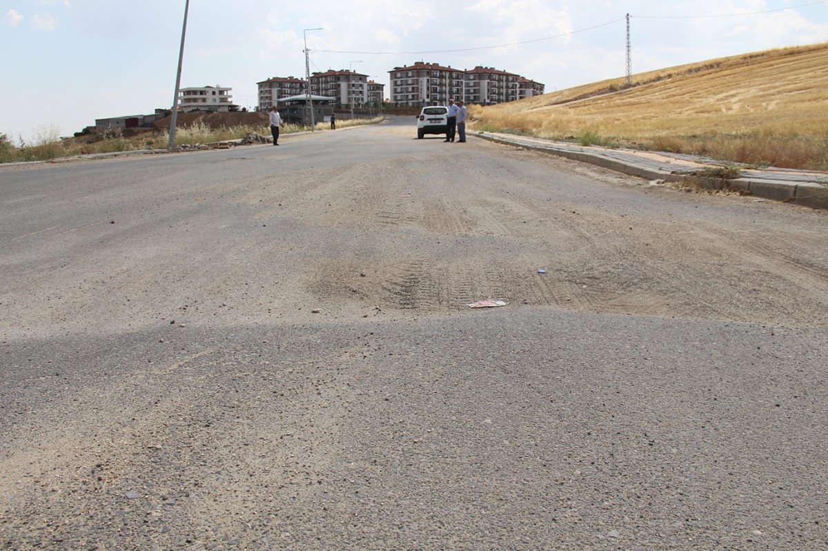 HÜDA PAR Silvan İlçe Başkanı Balyen'den TOKİ yolu ve su sorununa tepki