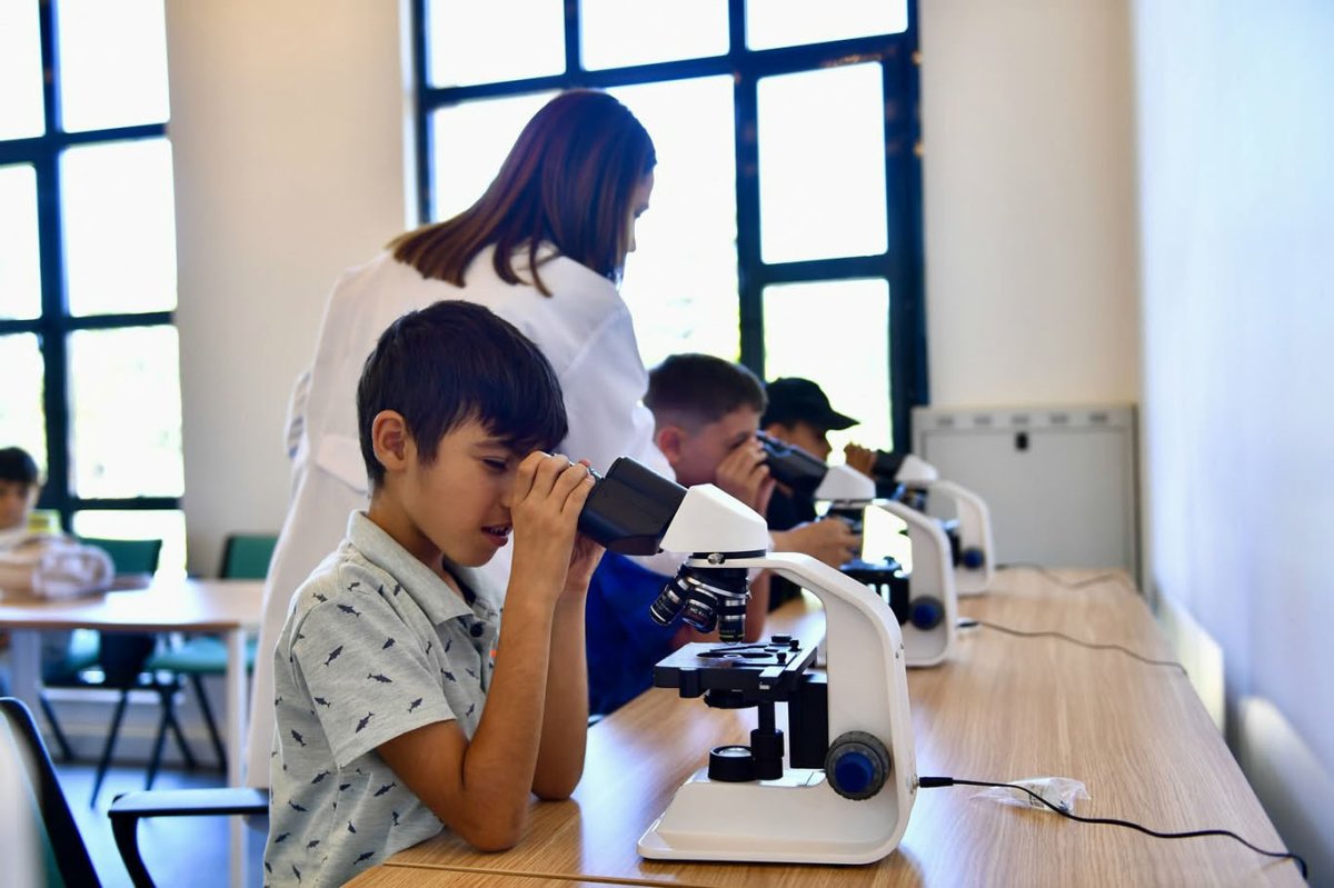 Yeşilyurt'ta geleceğin bilim insanları uygulamalı eğitimlerle yetişiyor